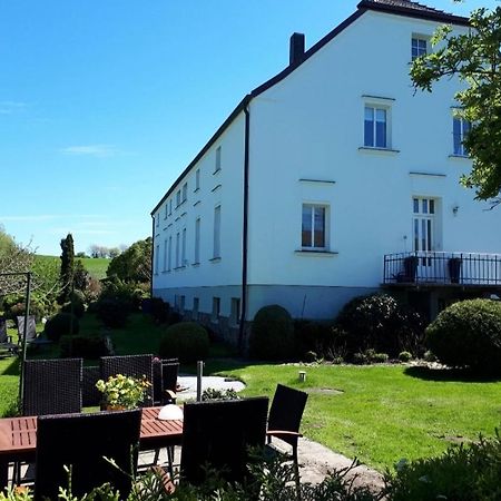 Altes Bauernhaus Im Gruenen Steffenshagen Εξωτερικό φωτογραφία
